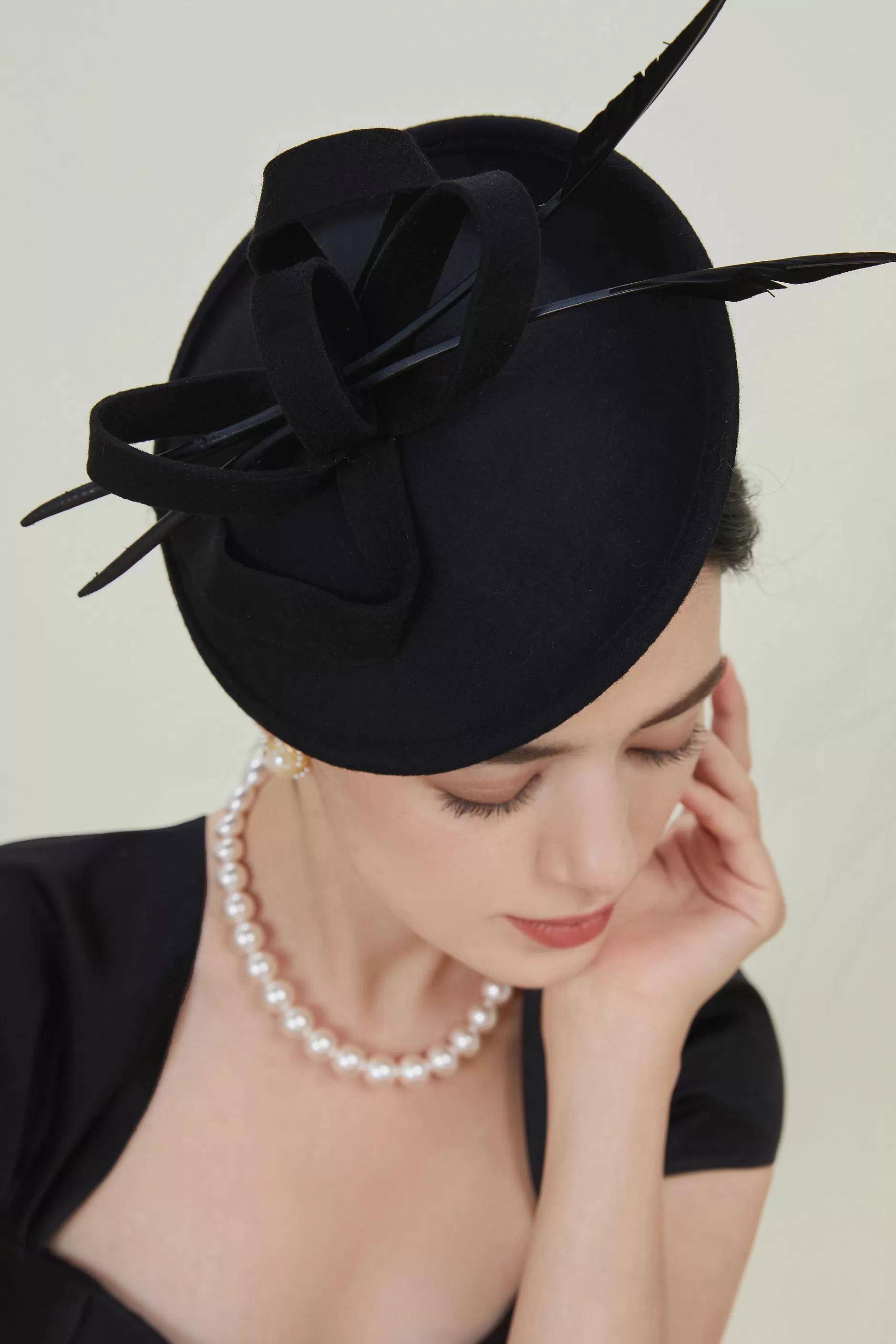 Bow Knot Cocktail Feather Pillbox Fascinator-BABEYOND Shop
