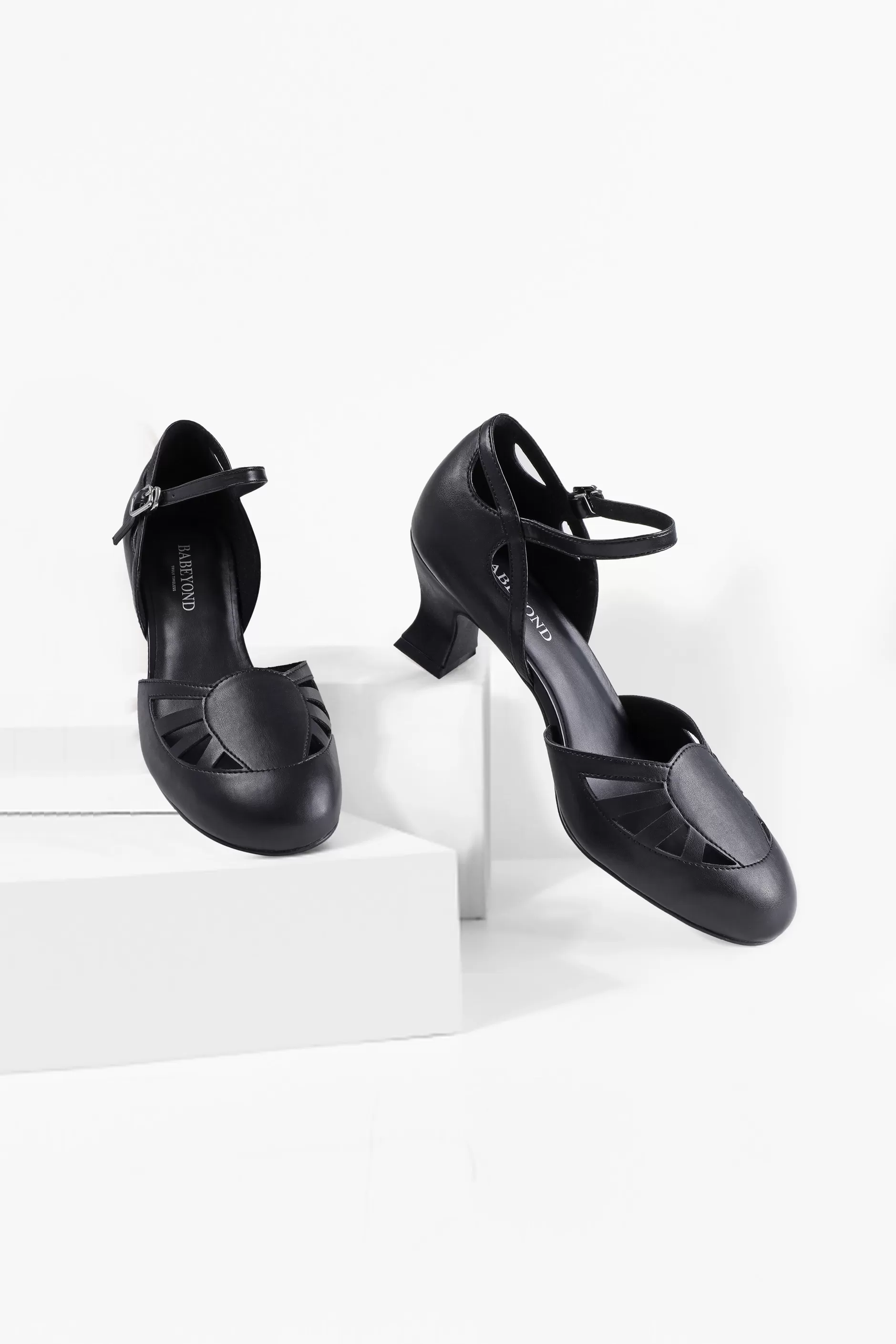 Closed Toe Cut Out Ankle Strap Shoes-BABEYOND Store