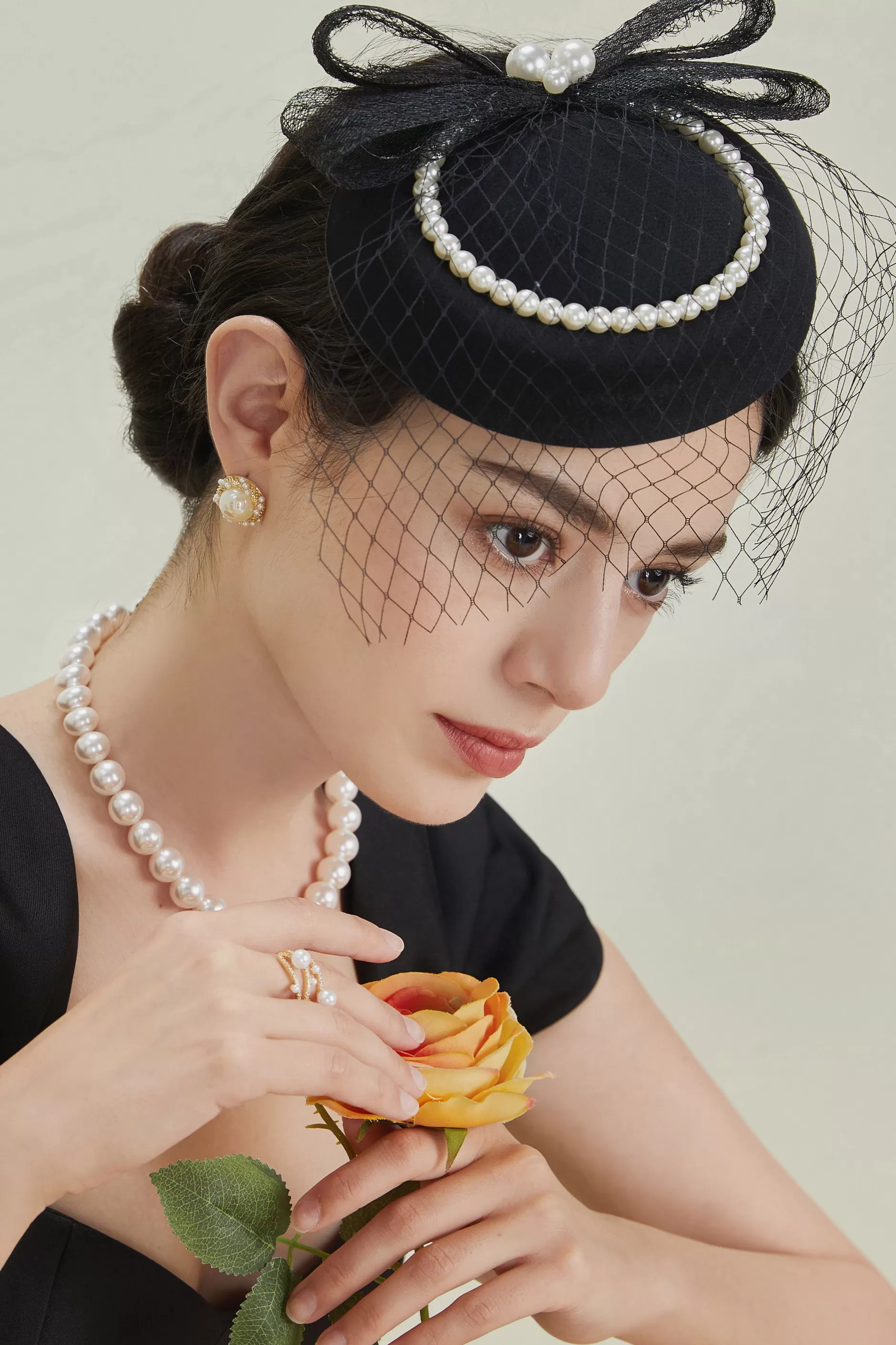 Pearl Studded Veil Feather Pillbox Fascinator-BABEYOND Hot