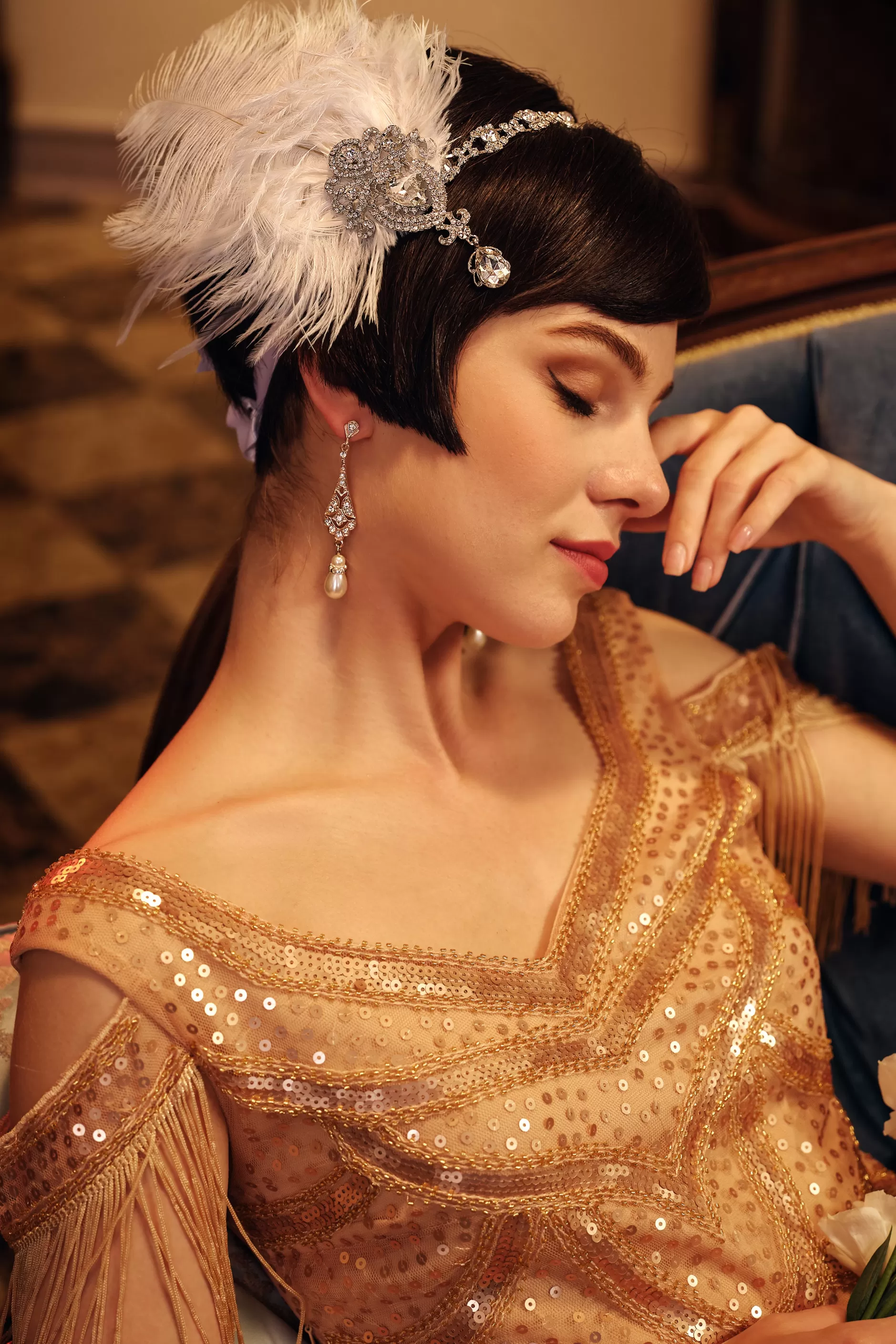 Stunning Vintage Crystal Studded Earrings-BABEYOND Discount